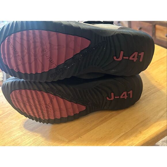 J-41 Women's Gray Adventure Srina Vegan Faux Fur Ankle Lace Up Boots Size 8.5M - Picture 5 of 6